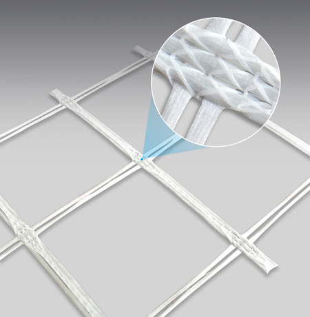 硅晶网在地暖中主要起到固定抬起管道、导热、增强回填层的作用（1）高抗拉强度、低延伸率——硅晶网是以玻璃纤维为原料，具有很高的抗变形能力，断裂延伸率小于3%。